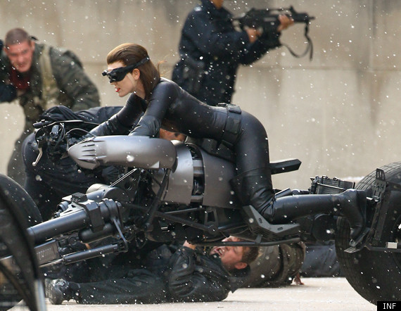 570px x 442px - Is Anne Hathaway the Hottest Catwoman of All Time? | Unleash The Fanboy
