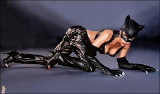 Anne Hathaway Xxx - Is Anne Hathaway the Hottest Catwoman of All Time? | Unleash The Fanboy