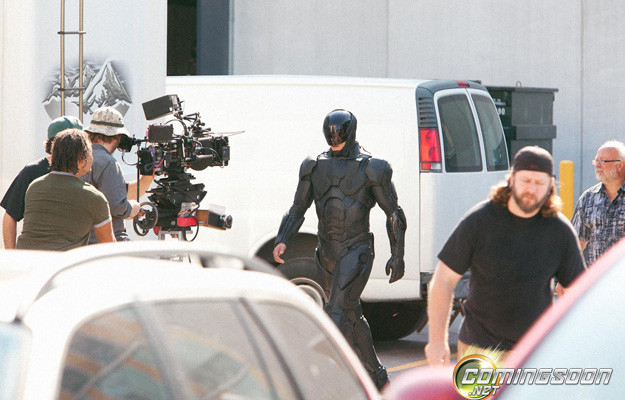 First Look At The New ROBOCOP Suit