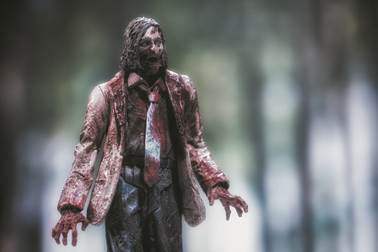 It’s Zombie Diorama Time! McFarlane Toys Release New WALKING DEAD Figures