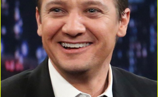 JEREMY RENNER Might Bail on THE AVENGERS 2