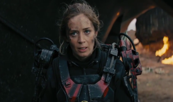 Emily Blunt Teaches Tom Cruise How To Be A Badass In EDGE OF TOMORROW Trailer