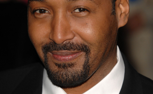 Law And Order’s Jesse L. Martin Joins THE FLASH Pilot