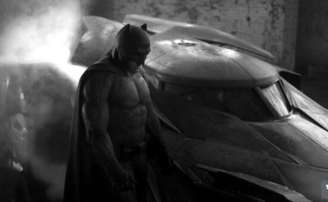 The Batfleck Has Arrived! BATMAN VS. SUPERMAN Batsuit Revealed