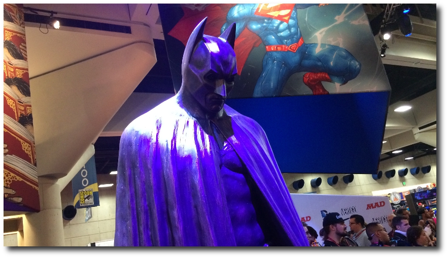 Batman Statue Widescreen