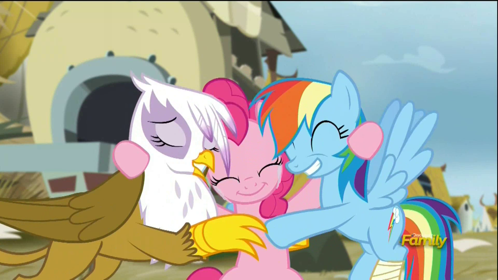 Gilda,_Pinkie,_and_Dash_Hugging_S05E8