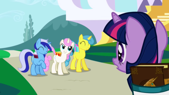 Twilight_Sparkle_gets_invited_to_a_party_S1E01