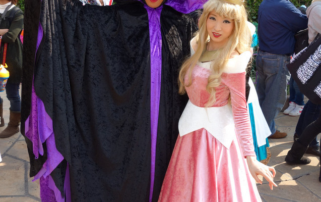 LE GEEK C’EST CHIC: Top 10 Cosplay Tips – Straight From Tokyo Disneyland!