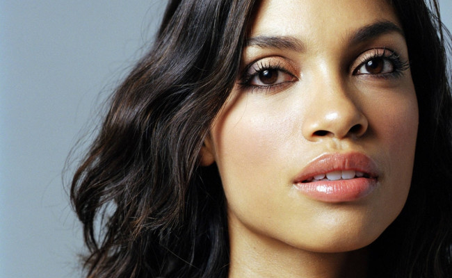 Rosario Dawson Joins DAREDEVIL Cast, But Who Is She Playing?