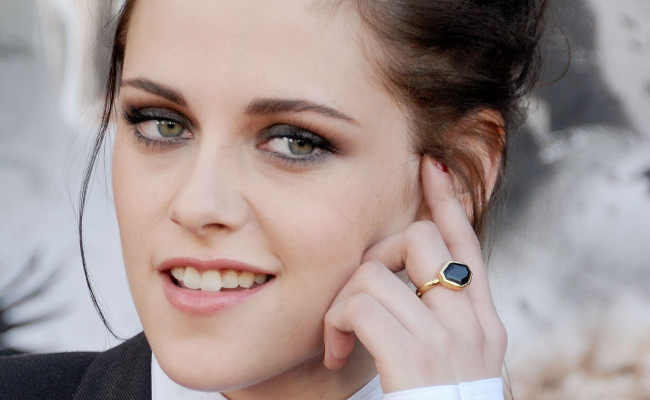 Kristen Stewart wants to suit up with MARVEL???